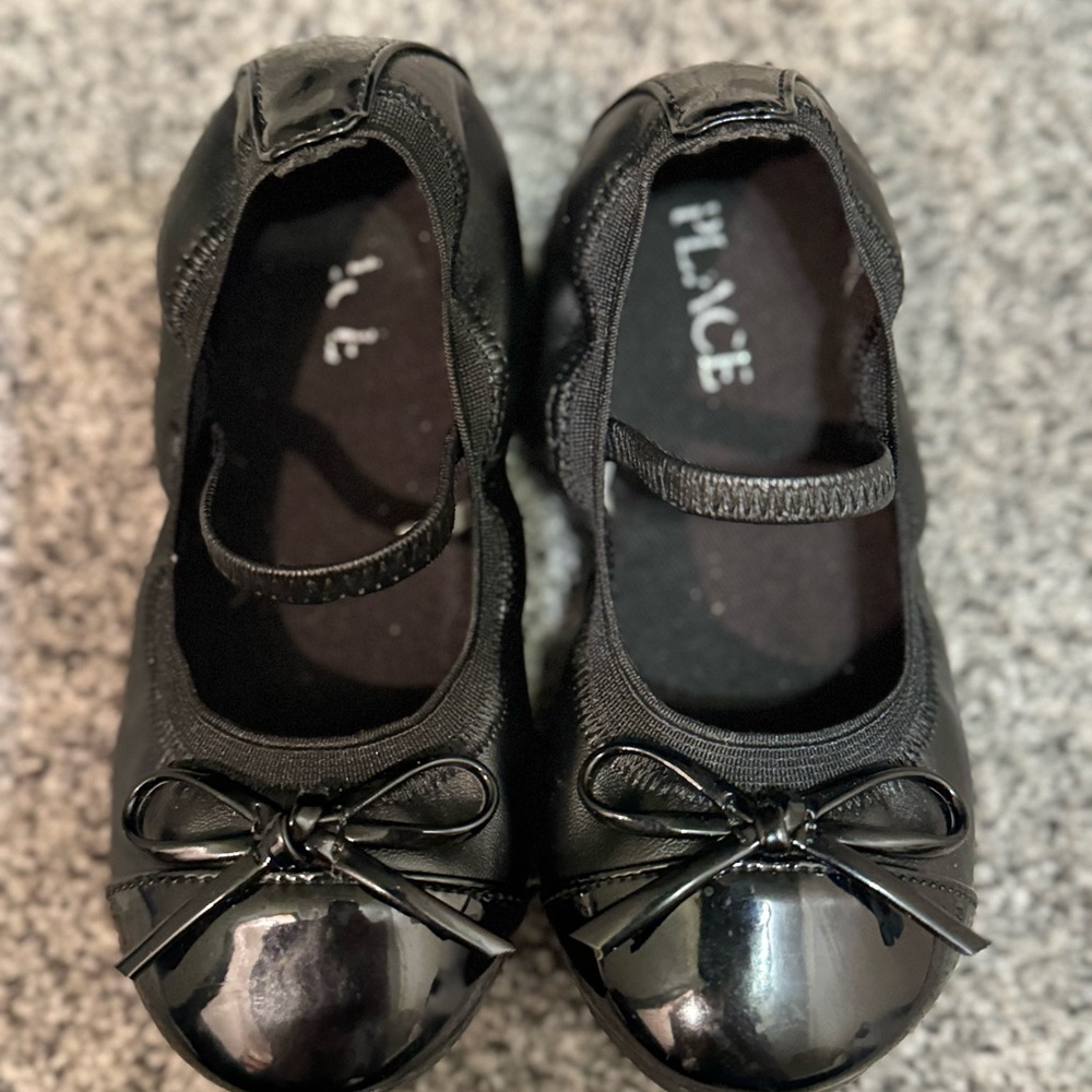 Toddler 8C flats